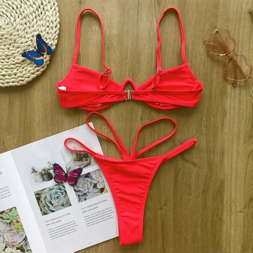 Conjunto Bikini Mujer Rojo – Push-Up Sexy con Tanga Brasileña