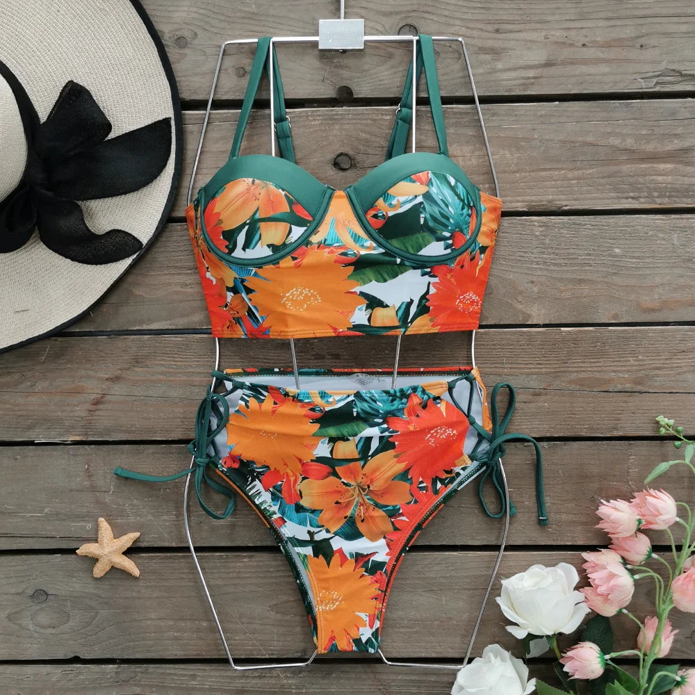 Bikini Mujer Tiro Alto 2025 – Estampado de Hojas Estilo Retro
