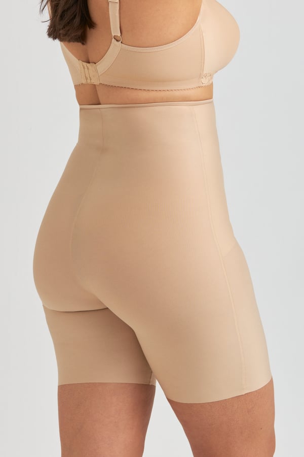 Braguitas Cool Sensation con talle extra alto y perneras largas.